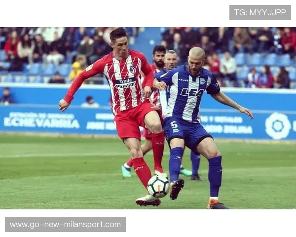 马竞中场双核掌控比赛节奏，马竞中场球员